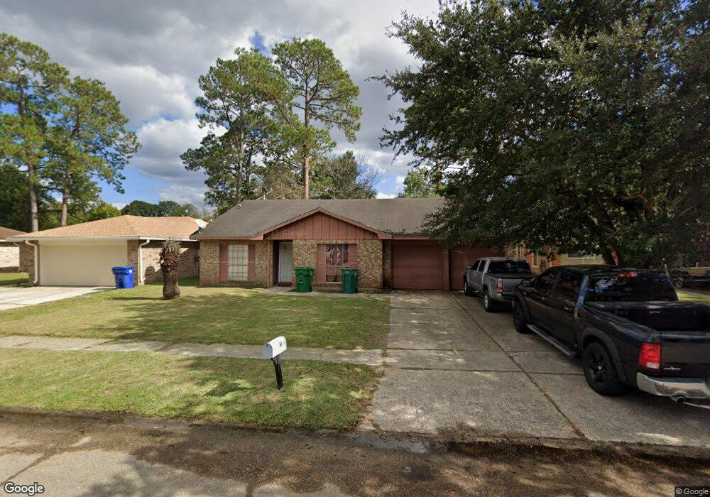 120 W Queens Other, Slidell, LA 70458 - photo 1