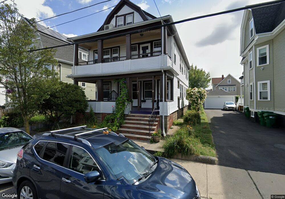 69 Kenmere Rd unit 69, Medford, MA 02155 - photo 1