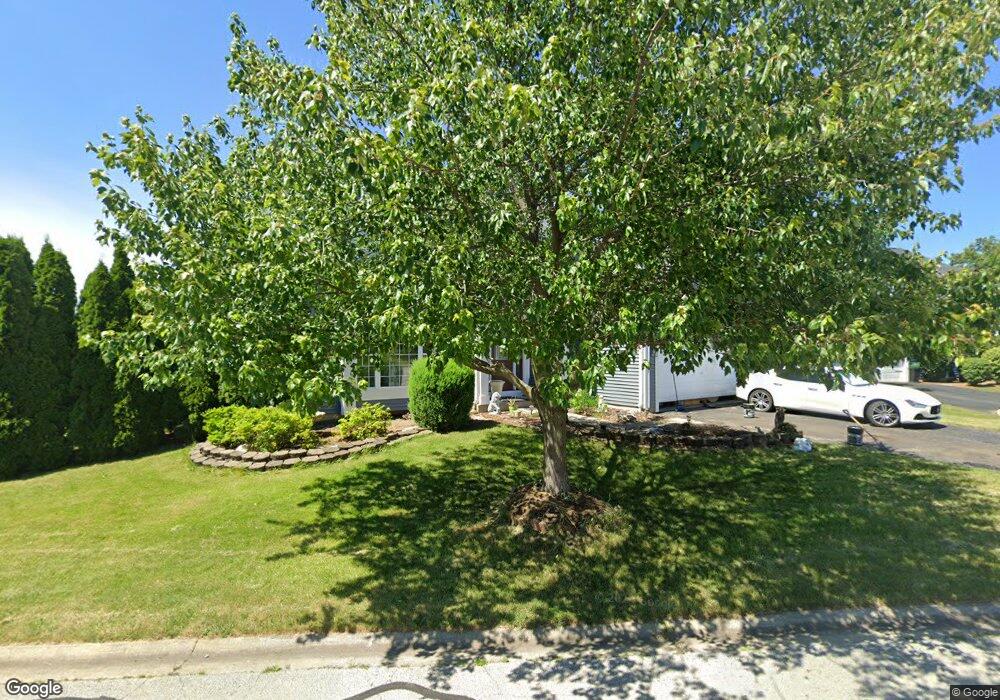 2059 Shady Grove Ct, Naperville, IL 60565 - photo 1