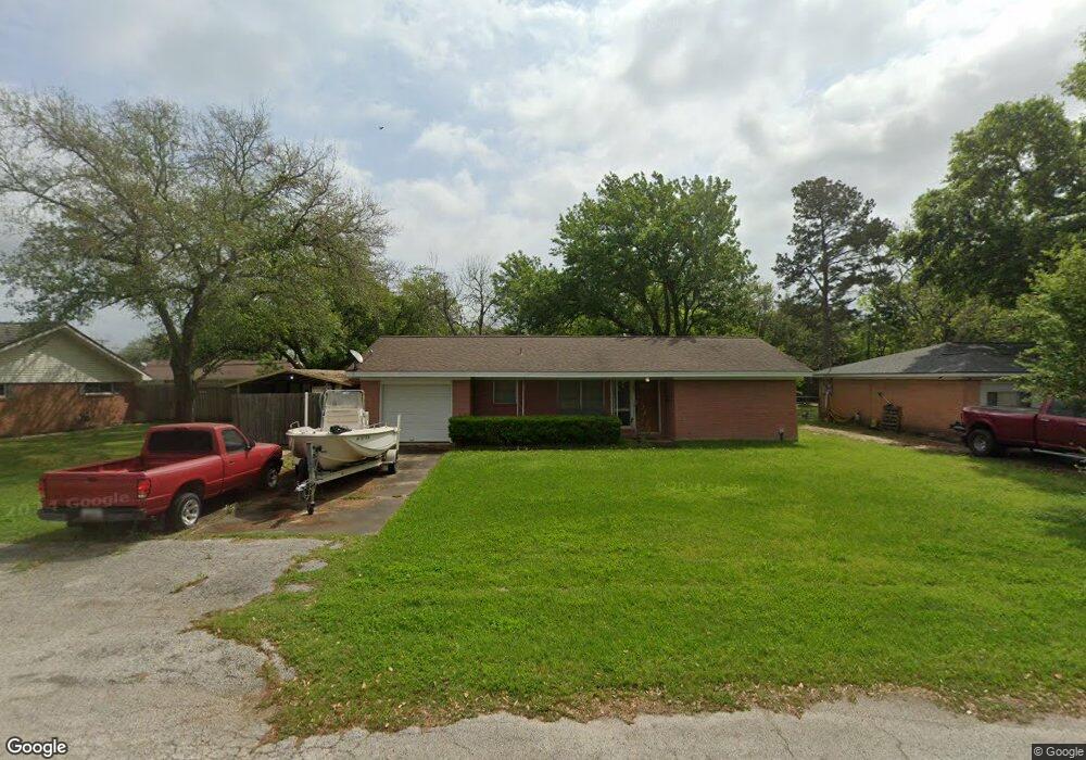 1709 Tech Ave, Bay City, TX 77414 - photo 1