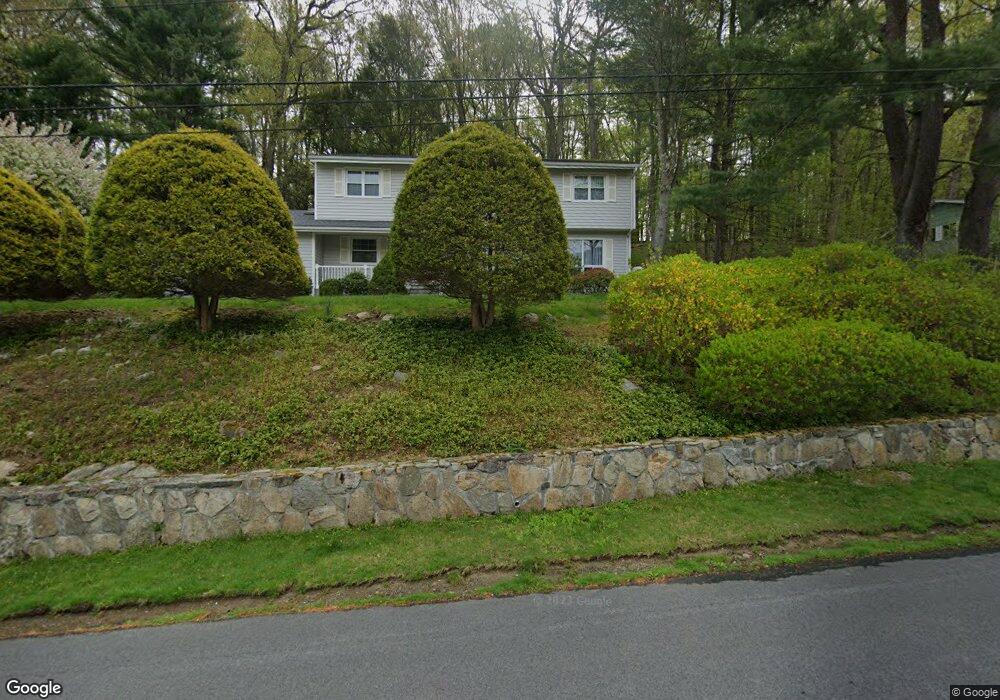 2204 van Cortlandt Cir, Yorktown Heights, NY 10598 - photo 1