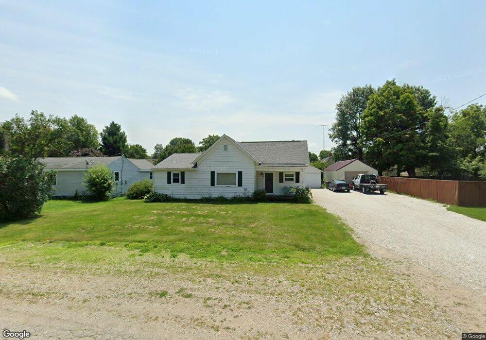 906 E 8th St, Fowler, IN 47944 - photo 1