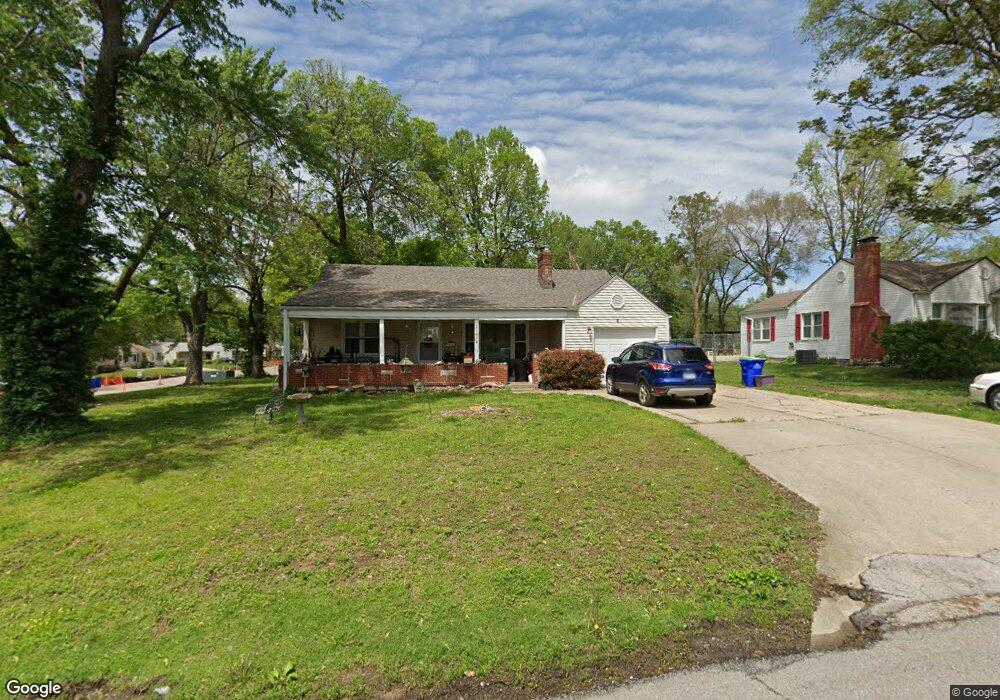 11012 W 56th Terrace, Shawnee, KS 66203 - photo 1