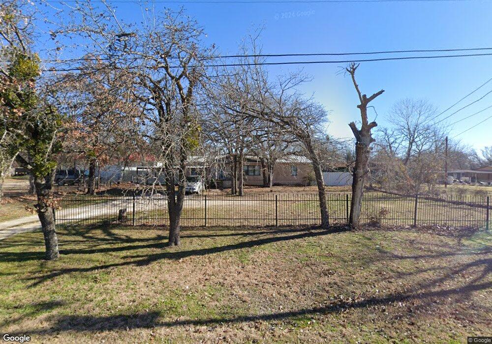 407 Daisy Dr, Granbury, TX 76049 - photo 1