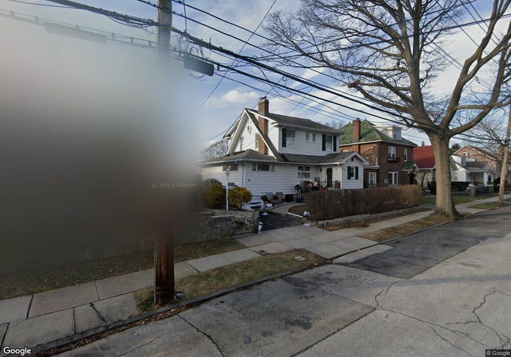 137 Devoe Ave, Yonkers, NY 10705 - photo 1