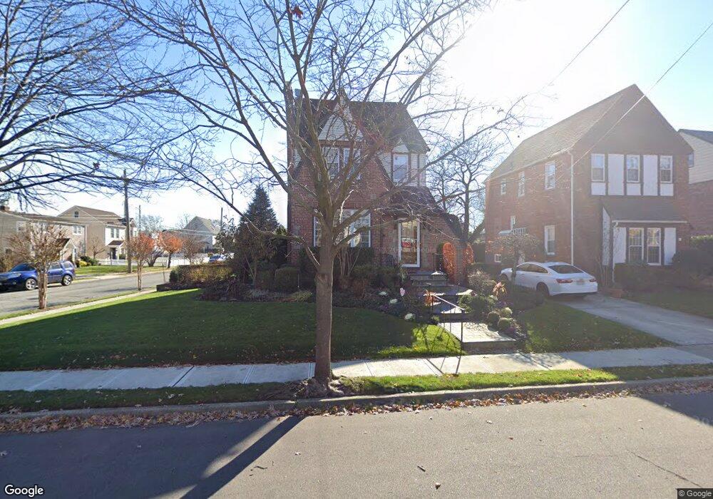 46 Dubonnet Rd, Valley Stream, NY 11581 - photo 1