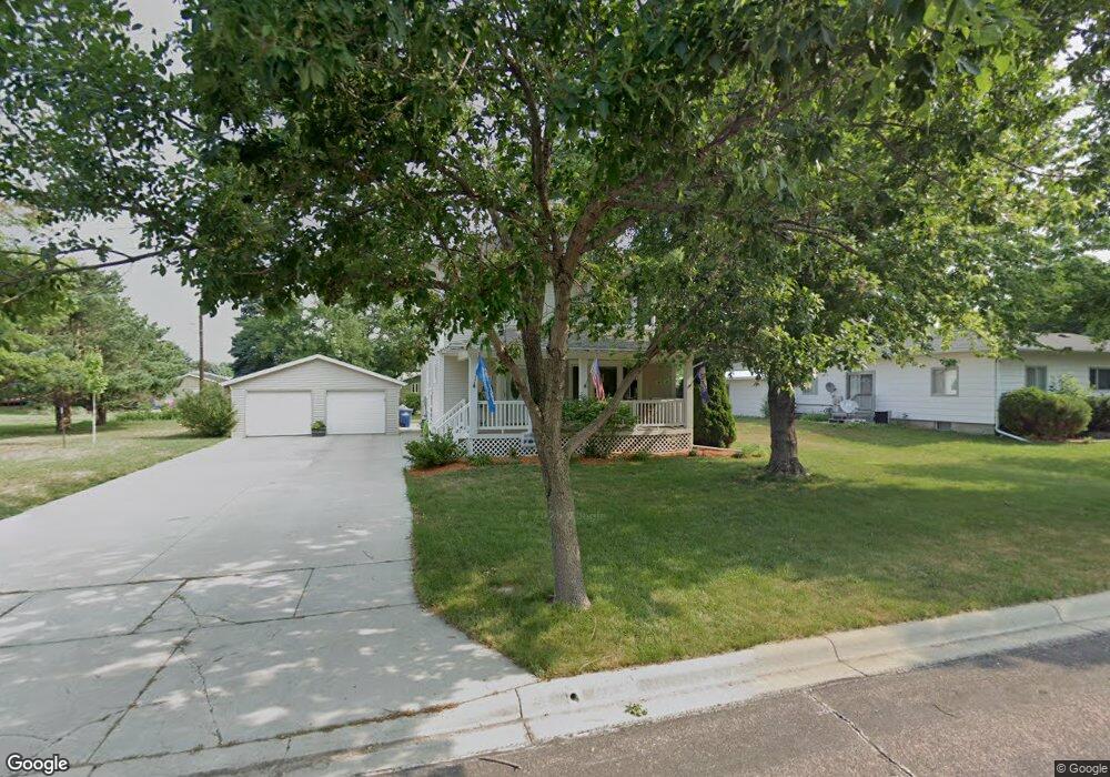 1612 E 2nd Ave, Mitchell, SD 57301 - photo 1