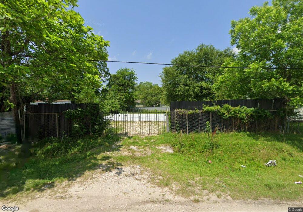 8809 Dandy St, Houston, TX 77016 - photo 1