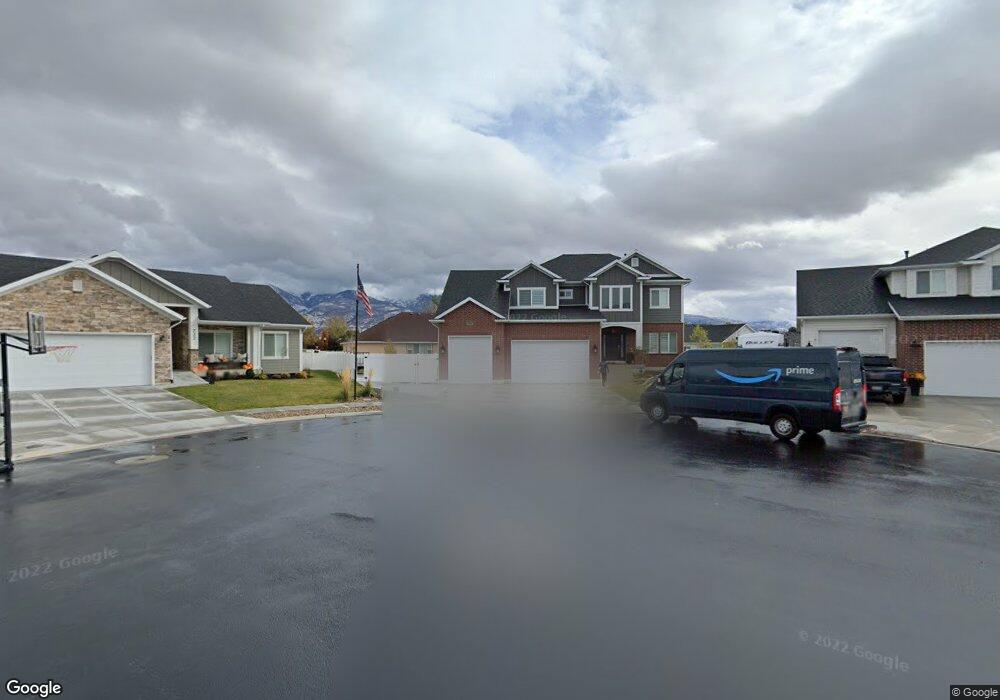 725 W Willow Tree Cir, Layton, UT 84041 - photo 1