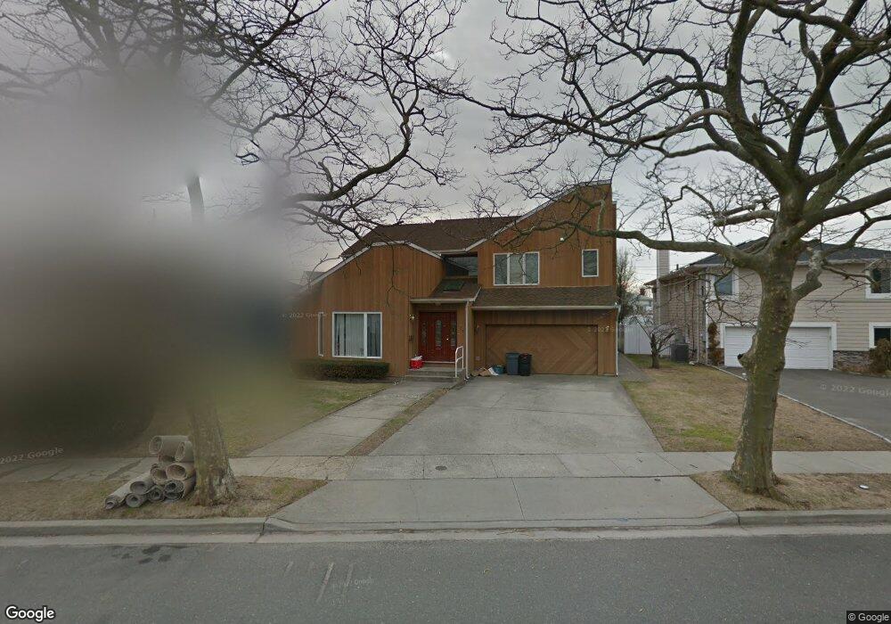 124 Audrey Dr, Lido Beach, NY 11561 - photo 1