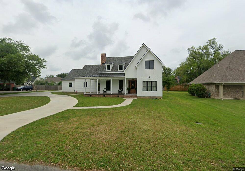 1910 Rosedown Dr, Lake Charles, LA 70605 - photo 1