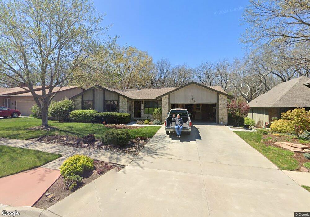 3119 SW Arrowhead Rd, Topeka, KS 66614 - photo 1