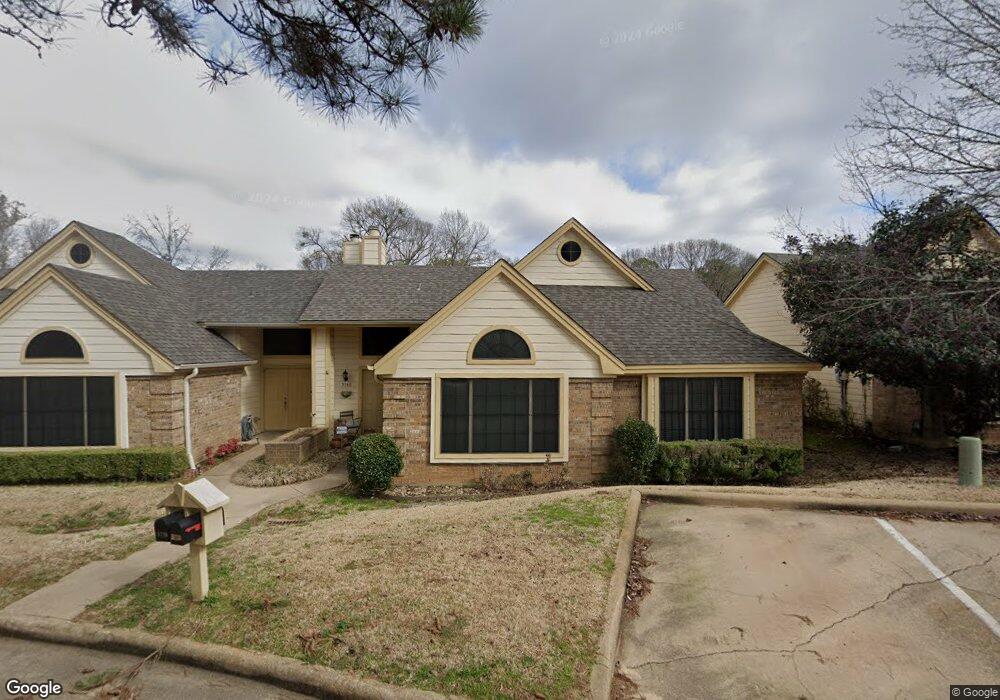 5746 Golden Oaks Dr, Tyler, TX 75703 - photo 1