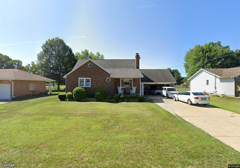 616 W Omar St, Struthers, OH 44471 - photo 1