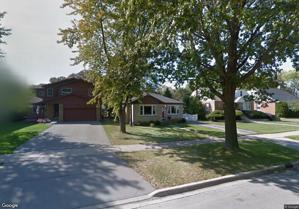 328 N Oak St, Elmhurst, IL 60126 - photo 1