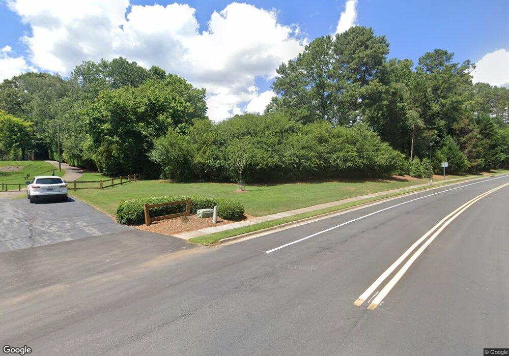 140 N Pond Ct, Roswell, GA 30076 - photo 1