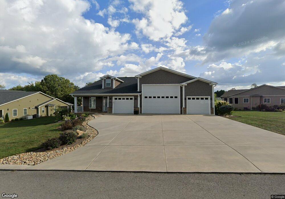 136 Holly Tree Dr, Crossville, TN 38555 - photo 1