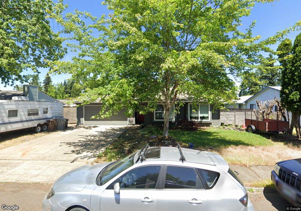 202 SW 9 Av New Price, Canby, OR 97013 - photo 1