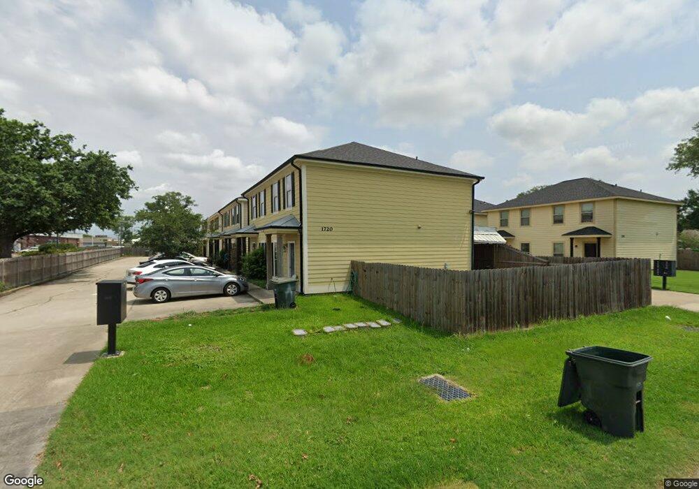 1720 Mignonette Ln unit H, Lake Charles, LA 70605 - photo 1