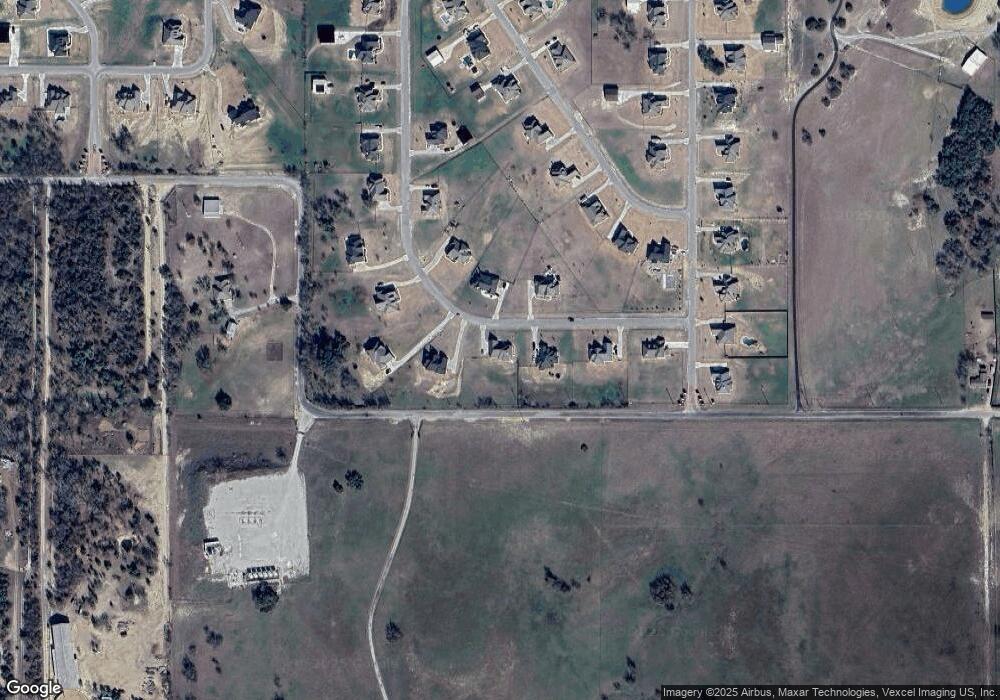 215 Columbia Ct, Springtown, TX 76082 - photo 1