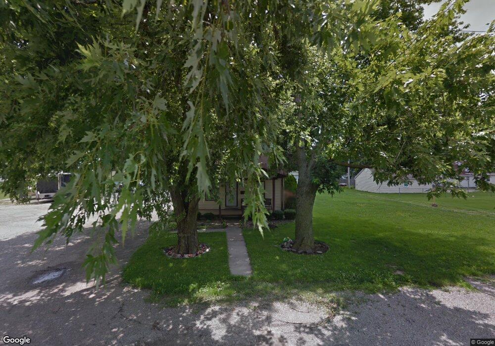 716 N 28th St, Mattoon, IL 61938 - photo 1