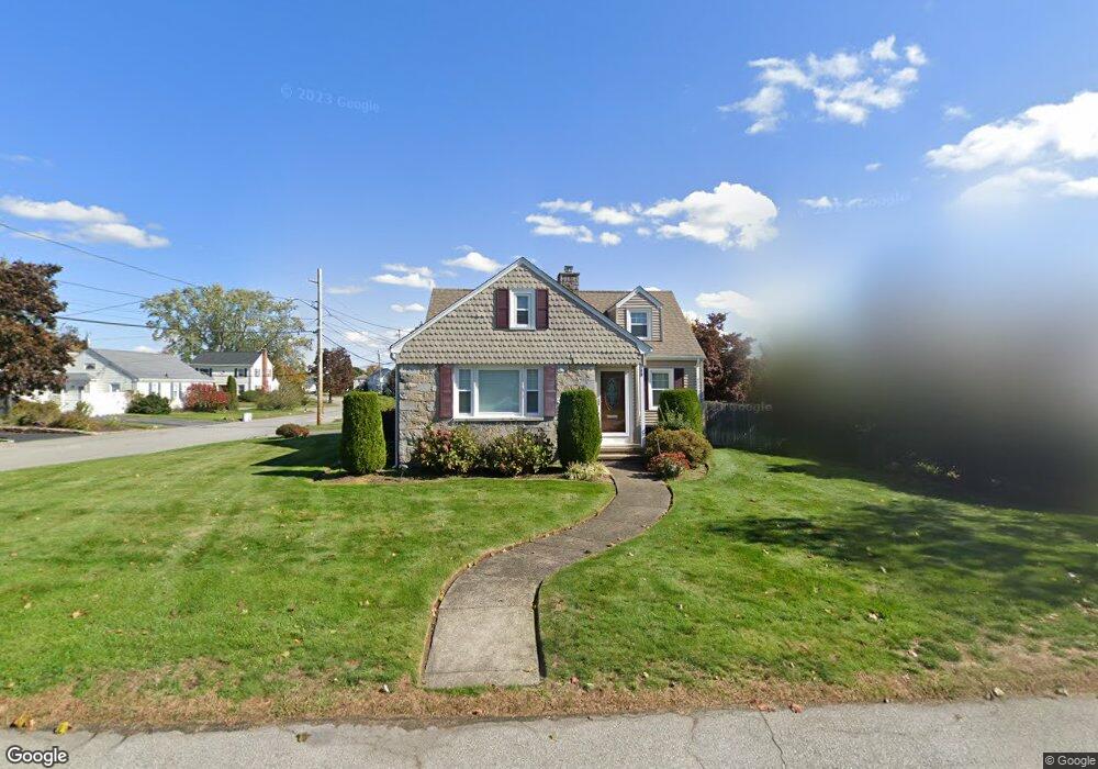 90 Briarcliffe Rd, Cranston, RI 02910 - photo 1