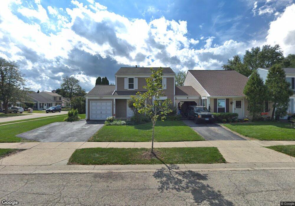 1051 Perry Dr, Algonquin, IL 60102 - photo 1