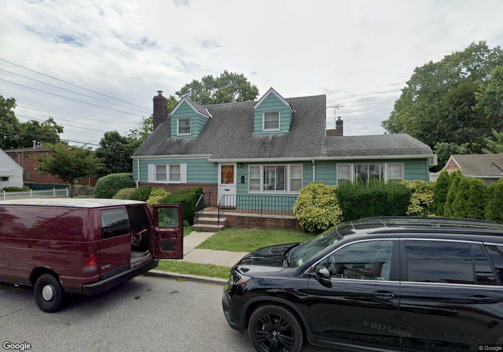 13520 63rd Ave, Flushing, NY 11367 - photo 1