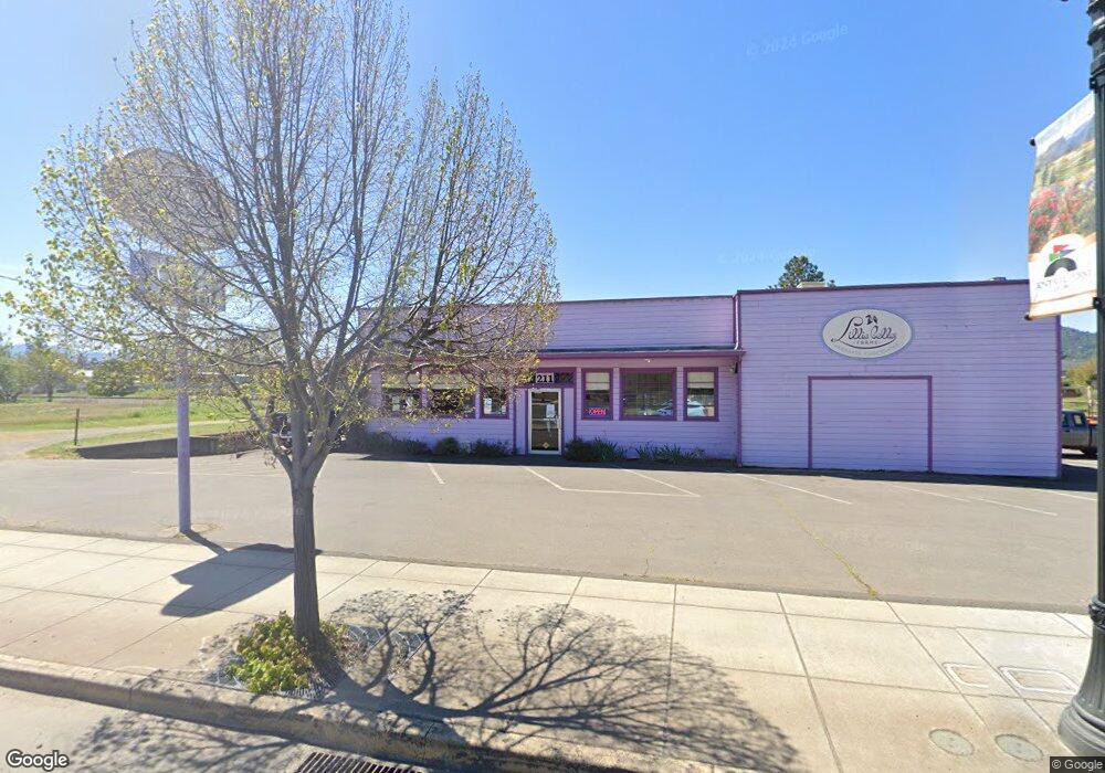 211 N Front St, Central Point, OR 97502 - photo 1