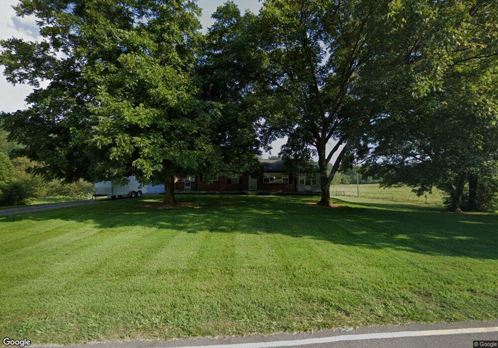 1562 Shingle Gap Rd, Purlear, NC 28665 - photo 1