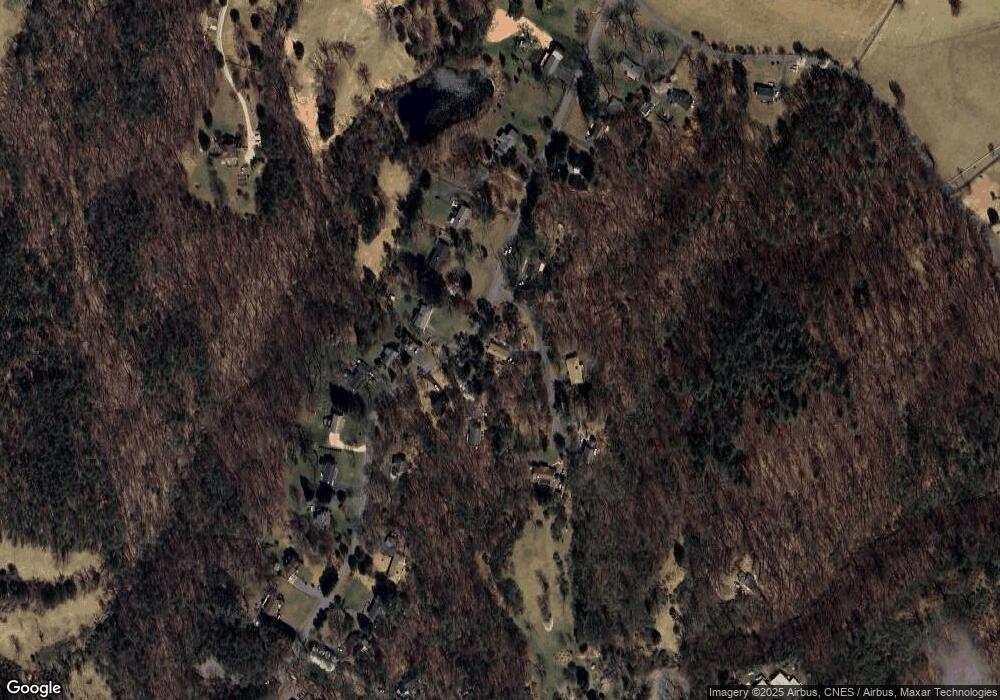 2230 Westover Cir, Charlottesville, VA 22901 - photo 1