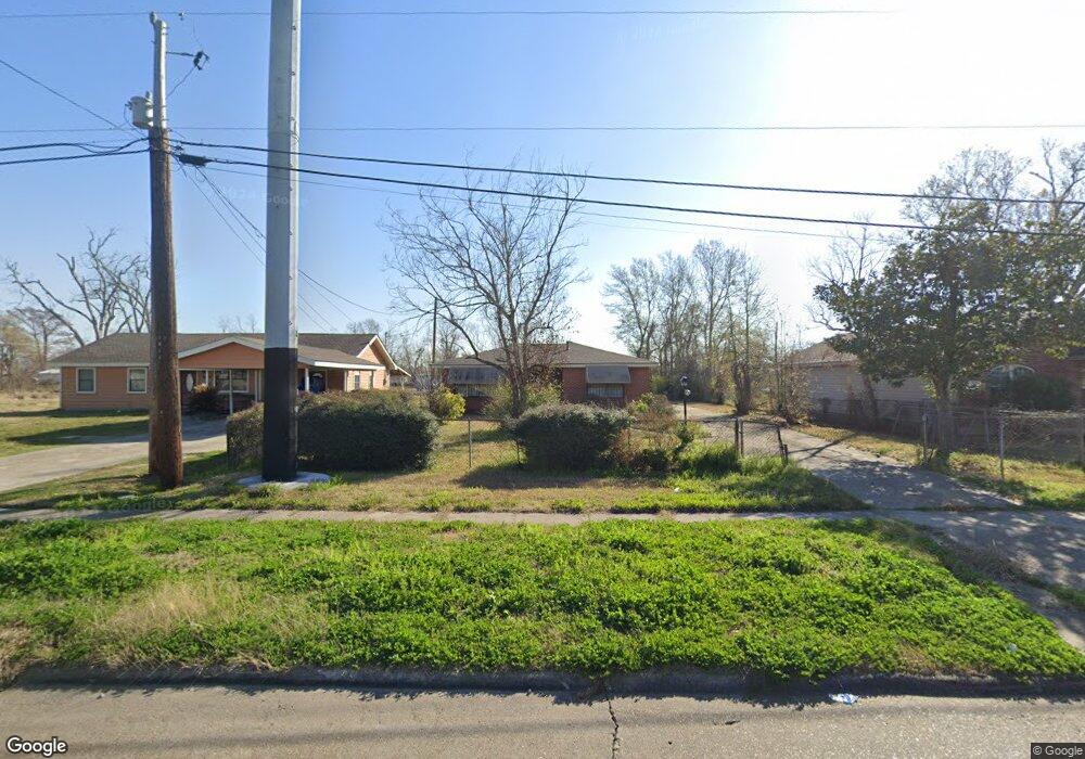 706 N Goos Blvd, Lake Charles, LA 70601 - photo 1