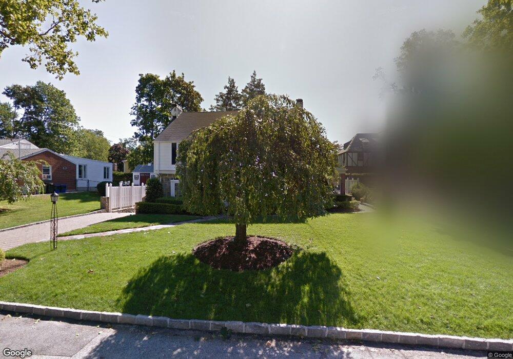 14 Huron Rd, Yonkers, NY 10710 - photo 1