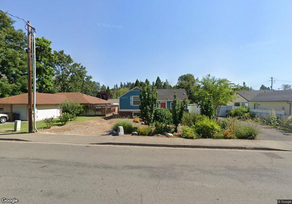 309 E Park St, Grants Pass, OR 97527 - photo 1