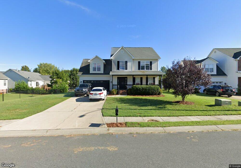 913 Ayrshire Ln, Dallas, NC 28034 - photo 1