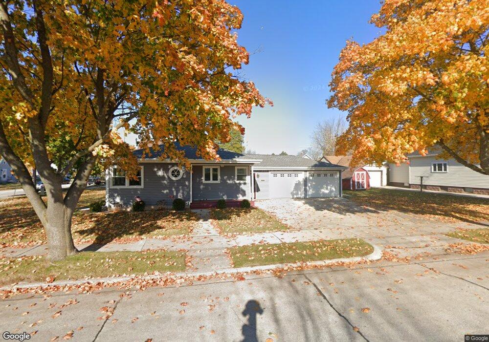 1824 26th St, Two Rivers, WI 54241 - photo 1