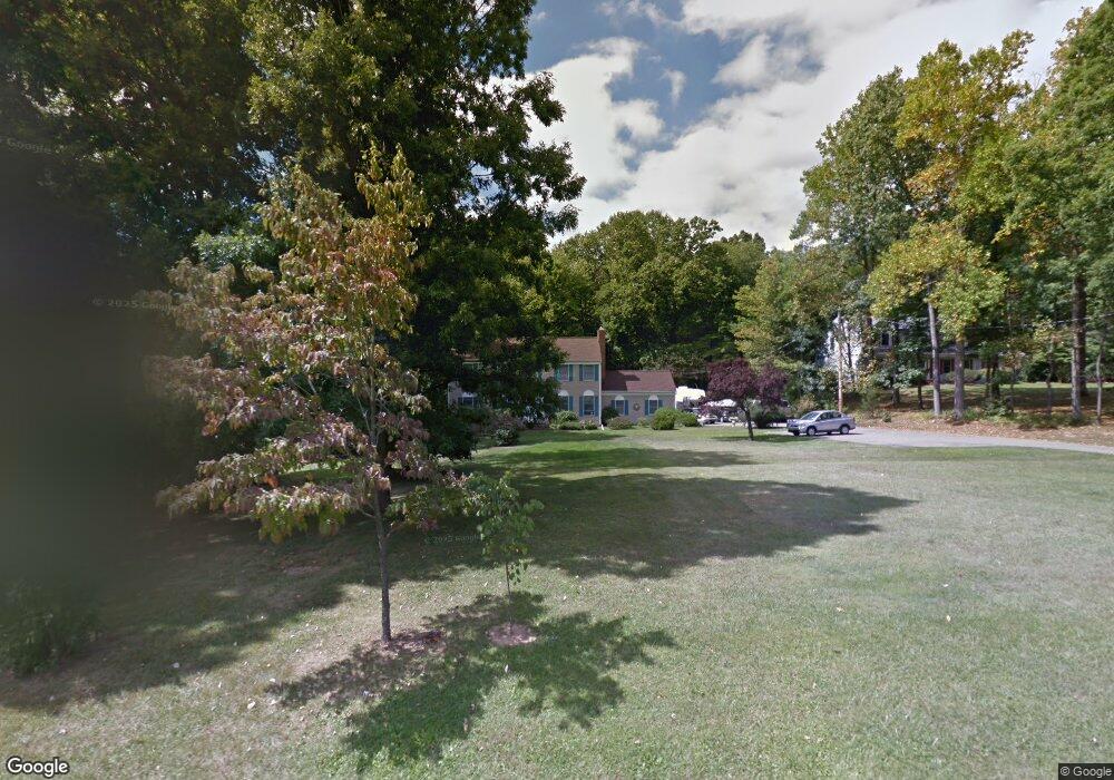 383 Buckhorn Dr, Belvidere, NJ 07823 - photo 1