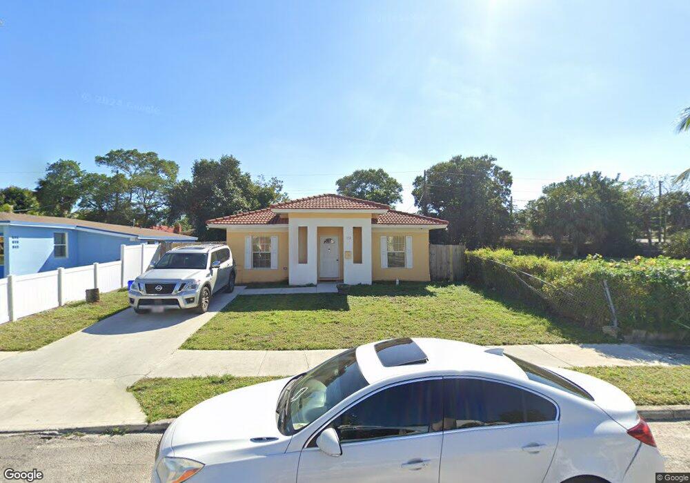 932 39th St, West Palm Beach, FL 33407 - photo 1