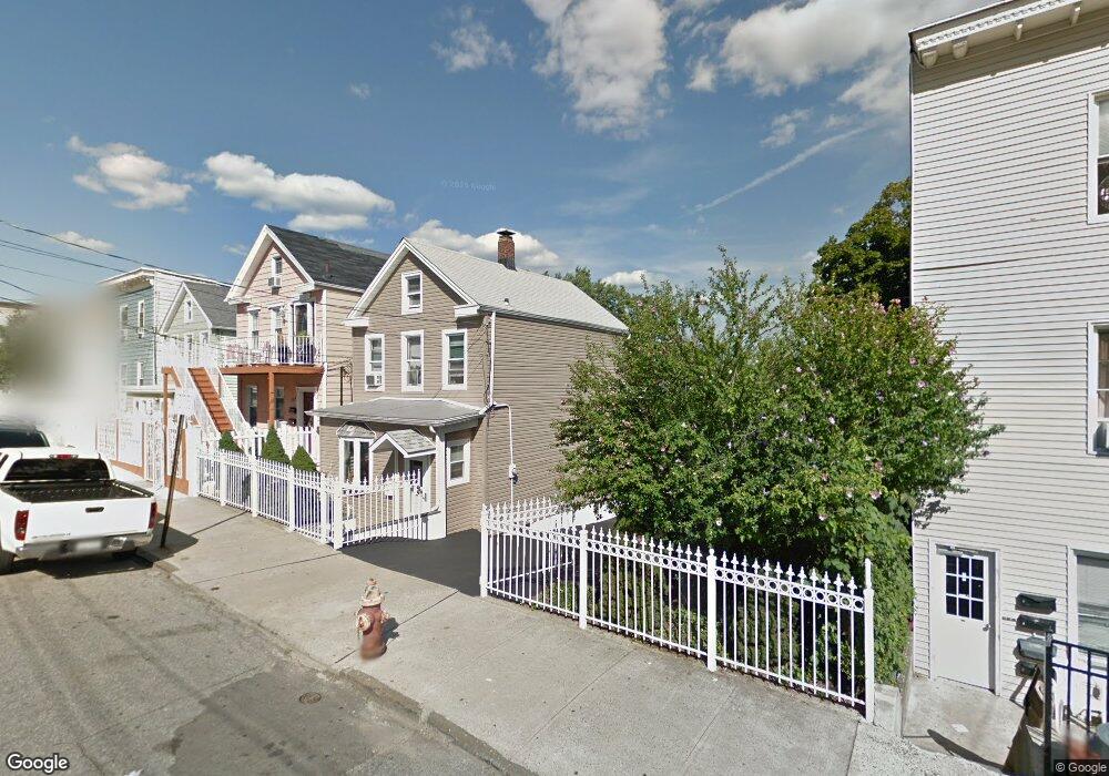 230 Sommerville Place, Yonkers, NY 10703 - photo 1