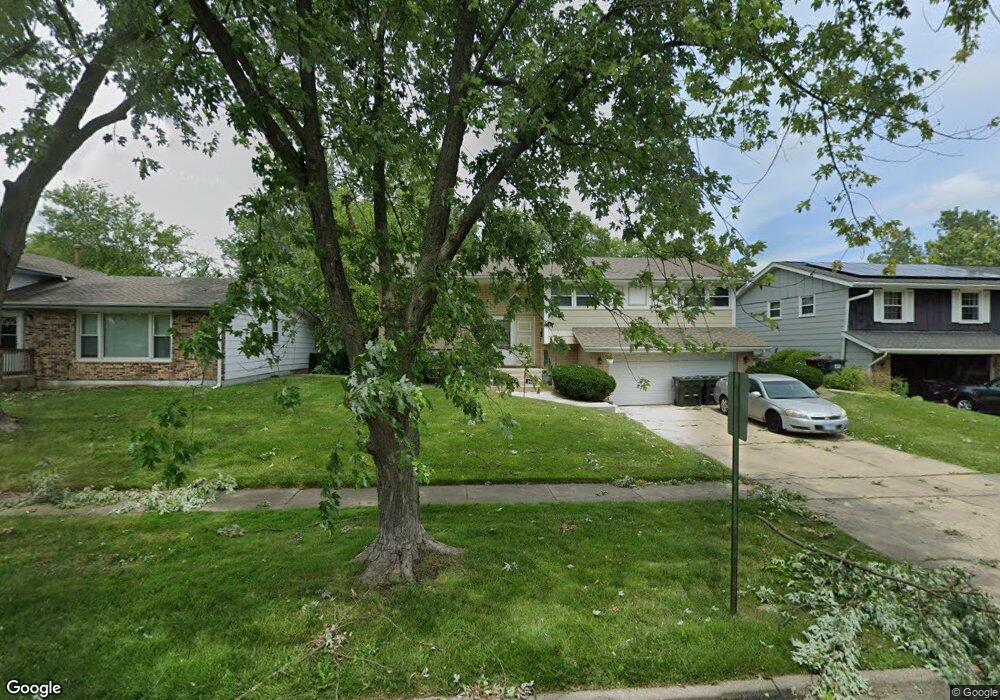 3406 Birchwood Dr, Hazel Crest, IL 60429 - photo 1