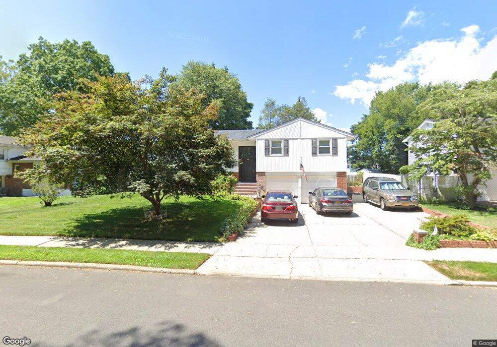 14 Evelyn Dr, Bethpage, NY 11714 - photo 1