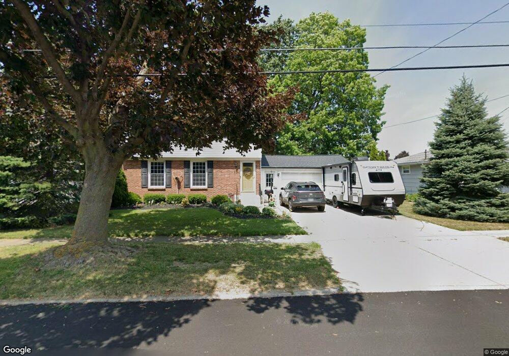 834 Castlebar Dr, North Tonawanda, NY 14120 - photo 1