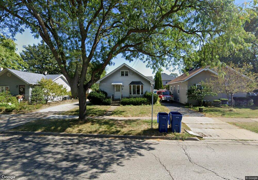 207 N Jackson St, Waukegan, IL 60085 - photo 1