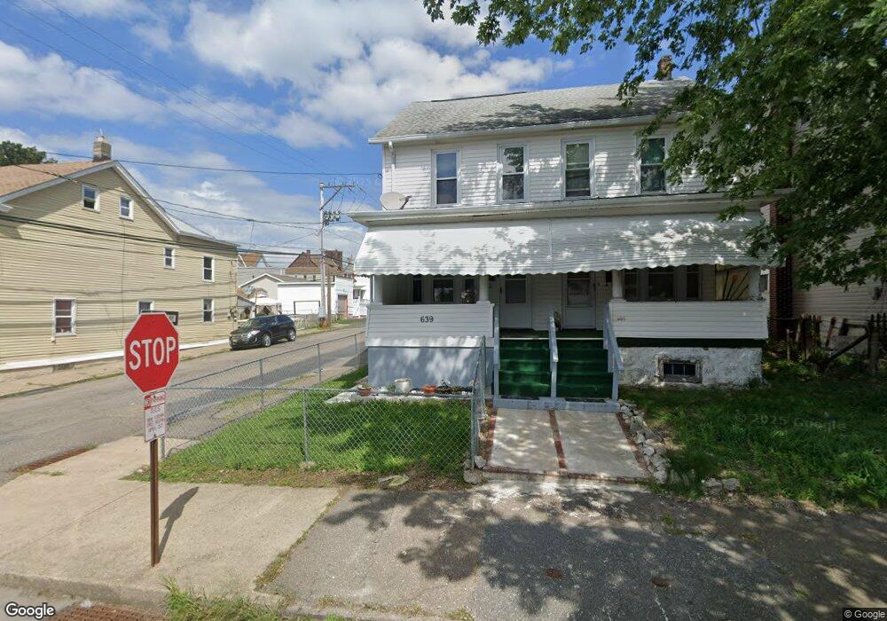 639 N Locust St, Hazleton, PA 18201 - photo 1