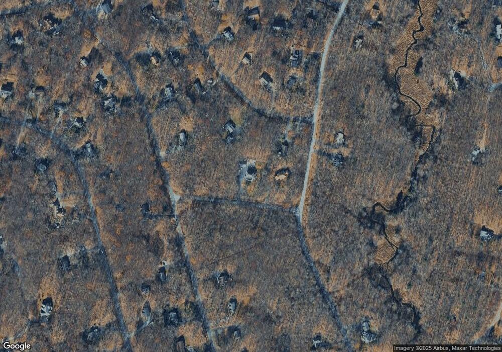 105 Pitch Pine Ln, Milford, PA 18337 - photo 1