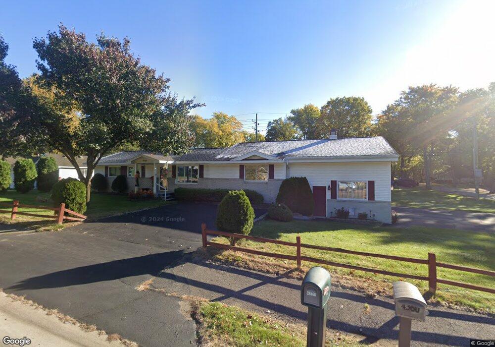 4337 Green Lake Rd, West Bloomfield, MI 48323 - photo 1