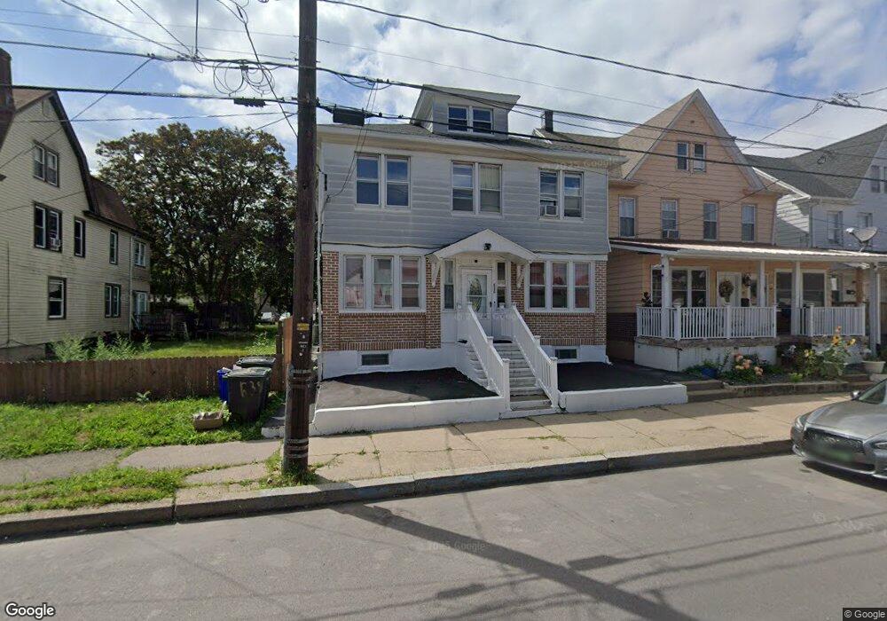 530 Lincoln St, Hazleton, PA 18201 - photo 1