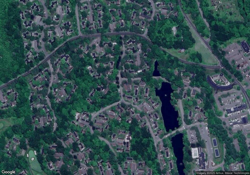 62 Lakeview unit 62-E, Southbury, CT 06488 - photo 1