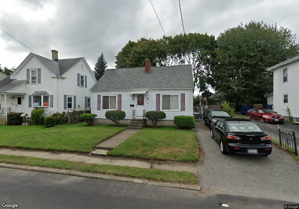 63 Warwick Rd, Pawtucket, RI 02861 - photo 1