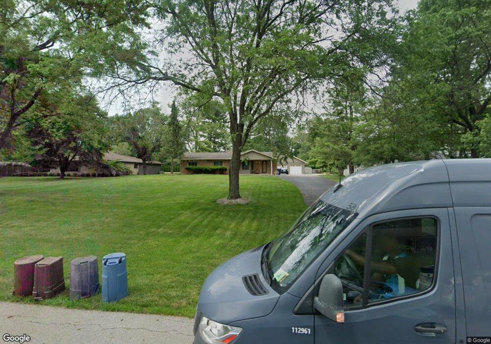 1060 Beechview Dr S, Worthington, OH 43085 - photo 1